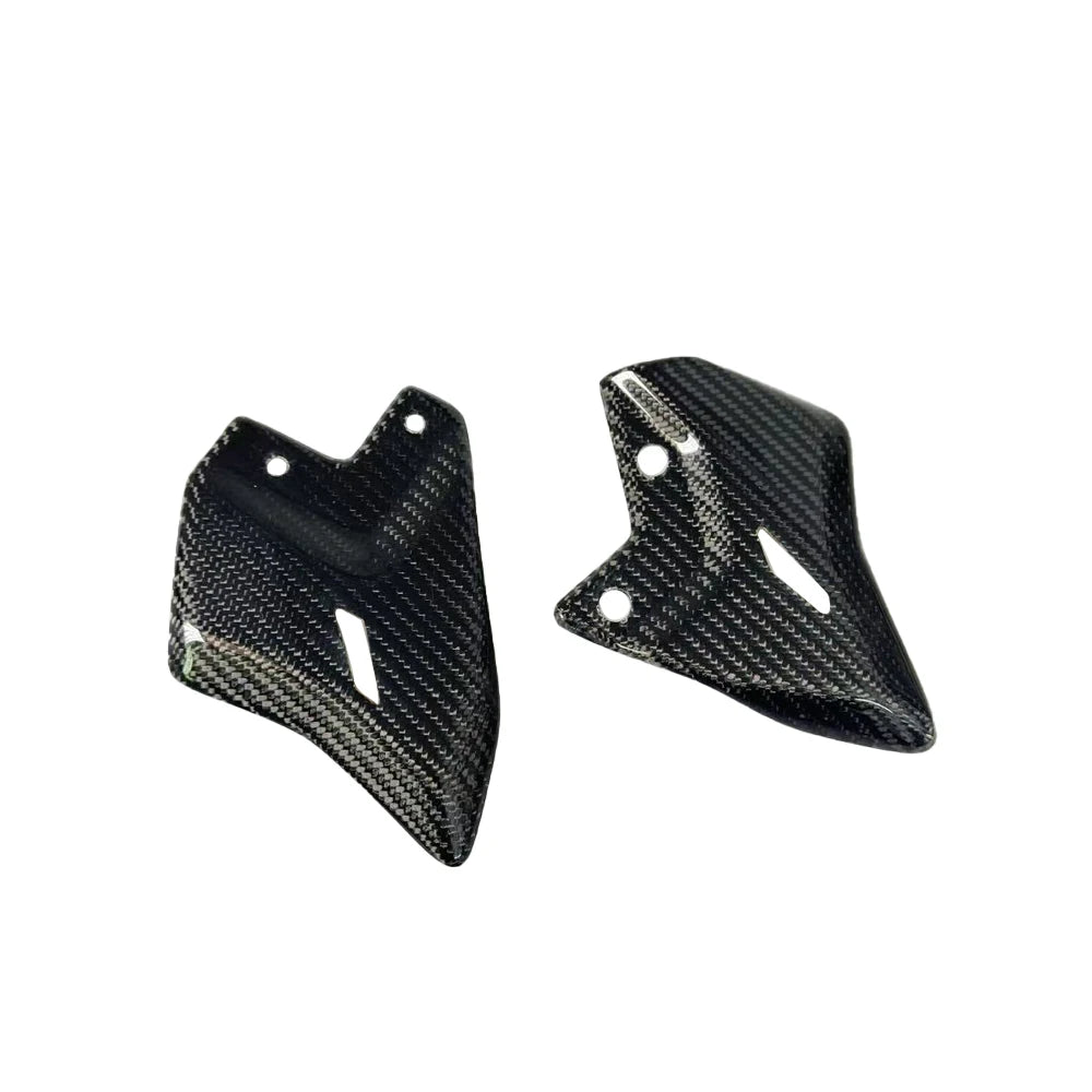 Suitable for Kawasaki Ninja 650-Z650 Motorcycle Accessories Rear Pedal Wing Board Carbon Fiber Rear Guard Board 2017-2024